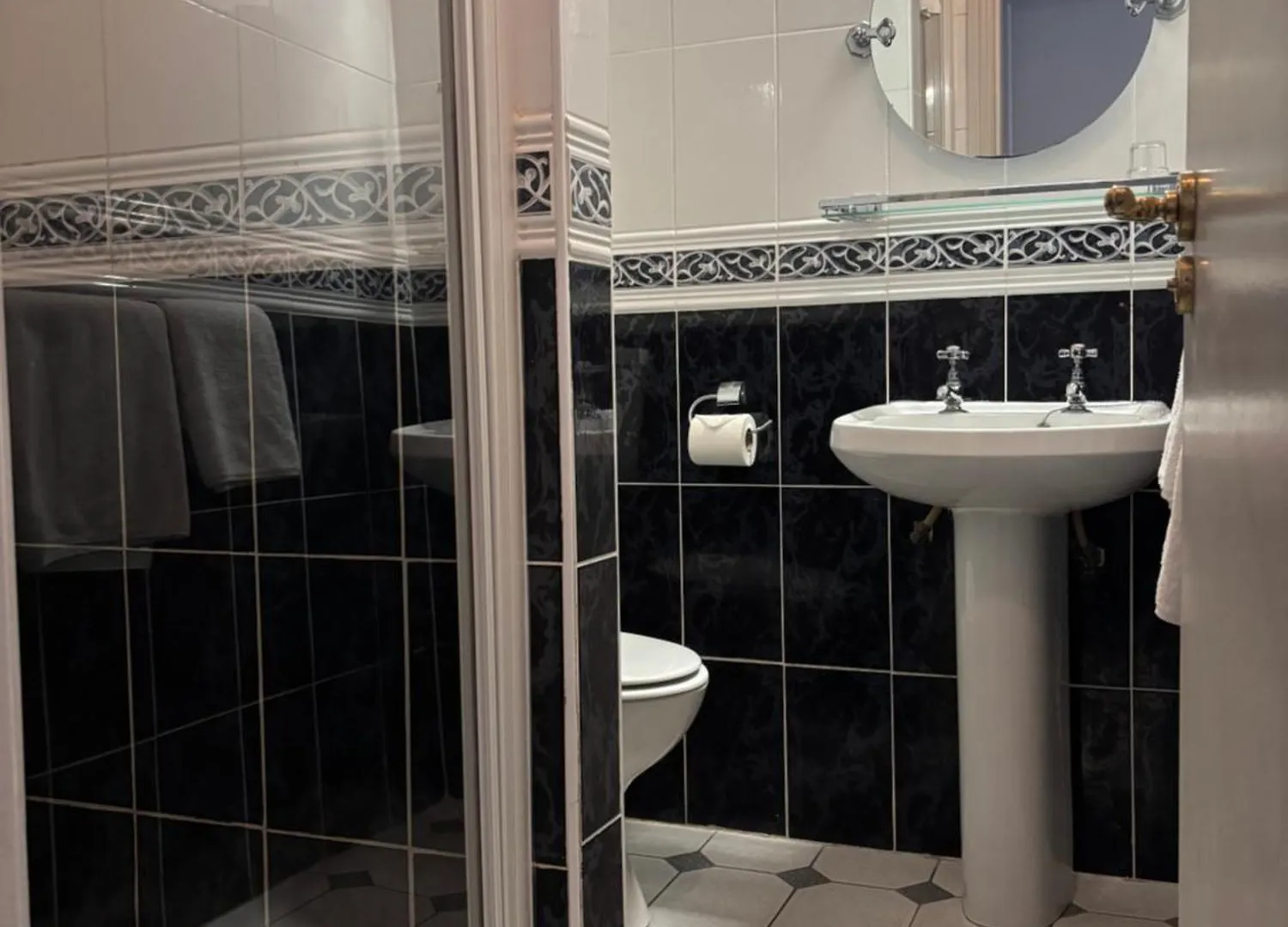 Harmony Inn - Glena House Killarney Guest house